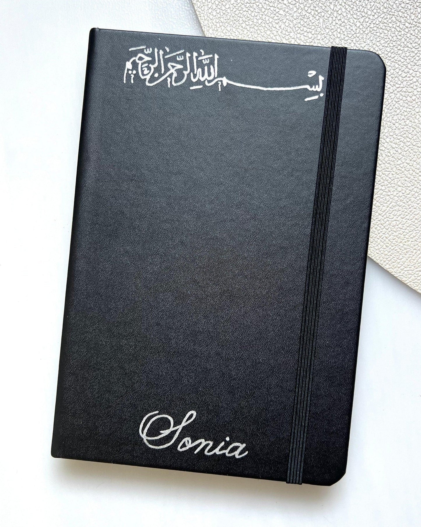 Carnet personnalisé Noir - Prénom doré à la main