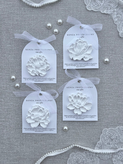 Carte avec Diffuseur en plâtre "Roses" - Cadeaux invités